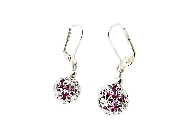 Zilveren Franse filigree oorhanger met fuchsia Swarovski kristallen