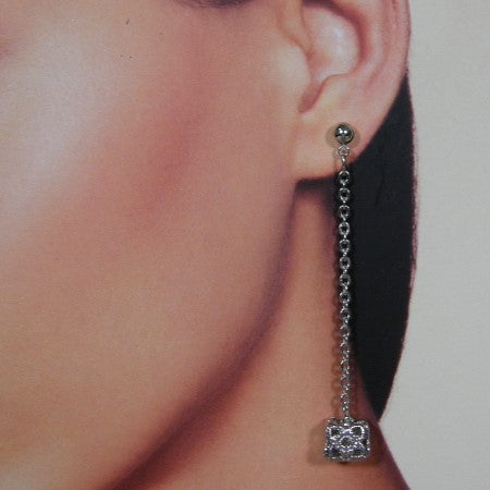 Lange oorhanger met gourmet kettinkje en filigree kubus