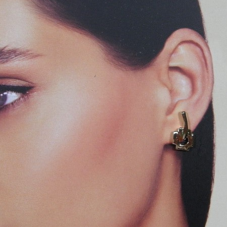 Rosé gouden kruisje oorknop