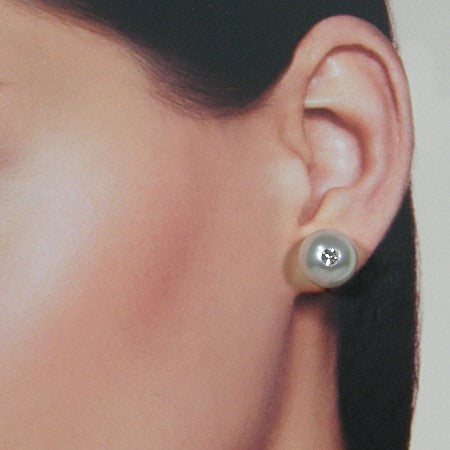 Parel oorknop met ingelegde Strass kristallen