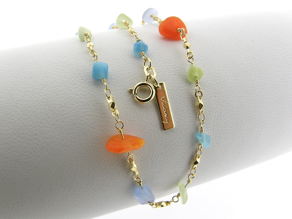 Gouden halsketting met gekleurde edelsteentjes