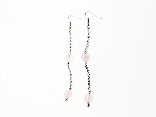 Lange oorhanger met roze kwarts edelsteen